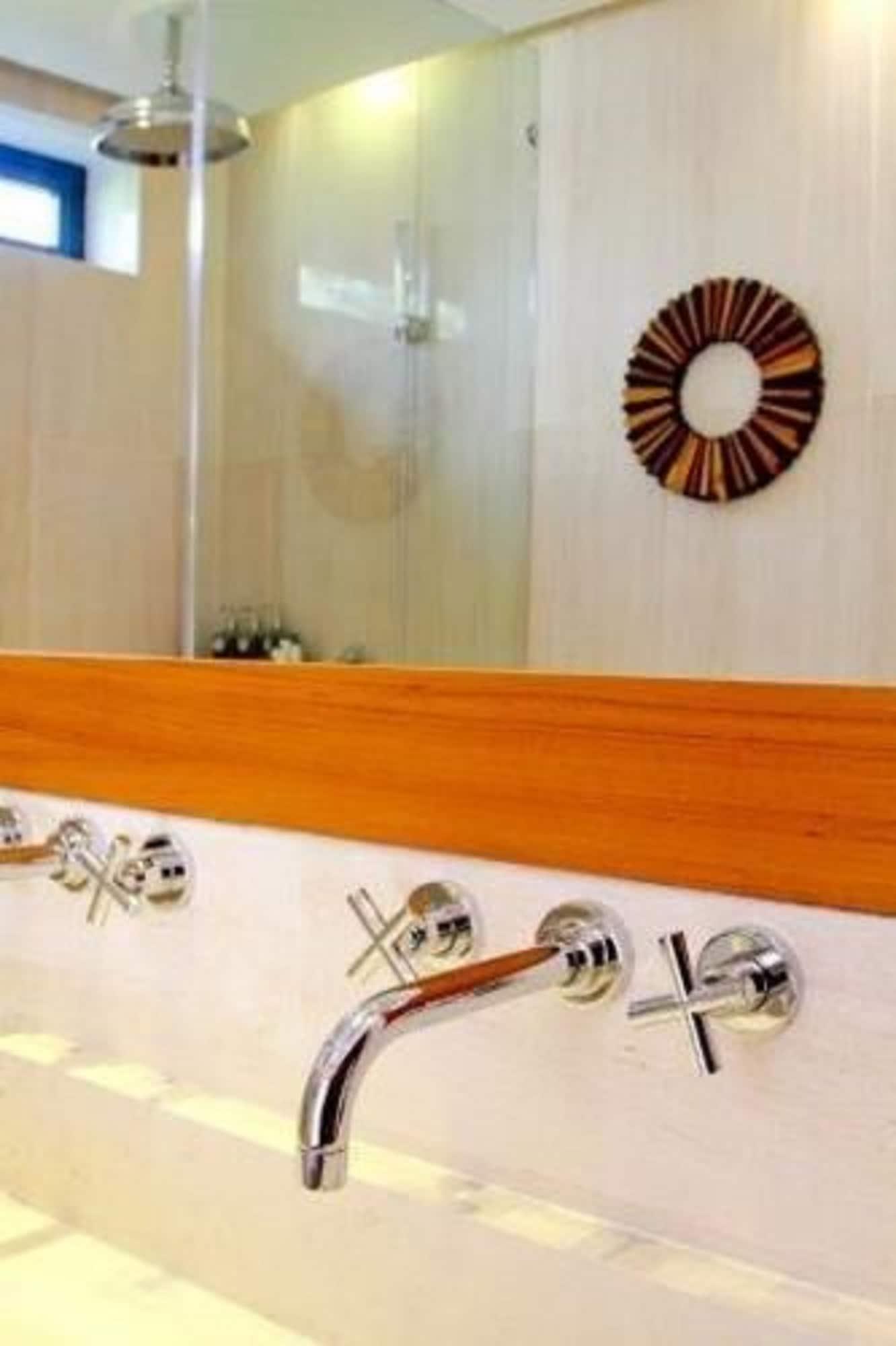 Tides Boutique Samui Resort & Spa Choeng Mon Exterior photo